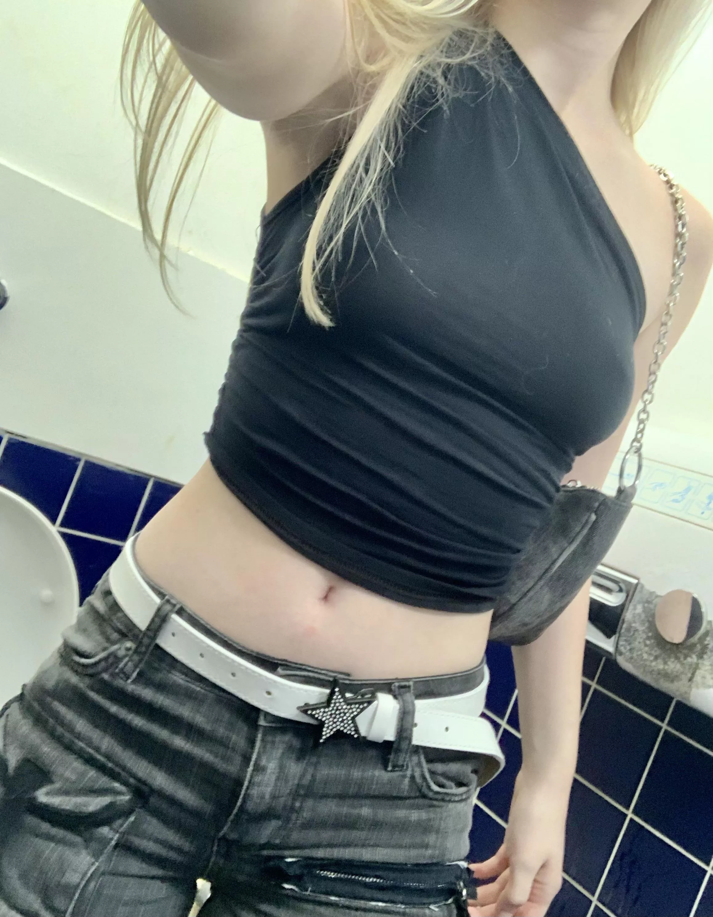 self-professed crop top addict posted by Illustrious_Bed_5811