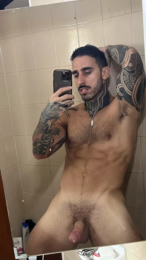 Should I use shampoo on body hair? 🙄 by The_acido