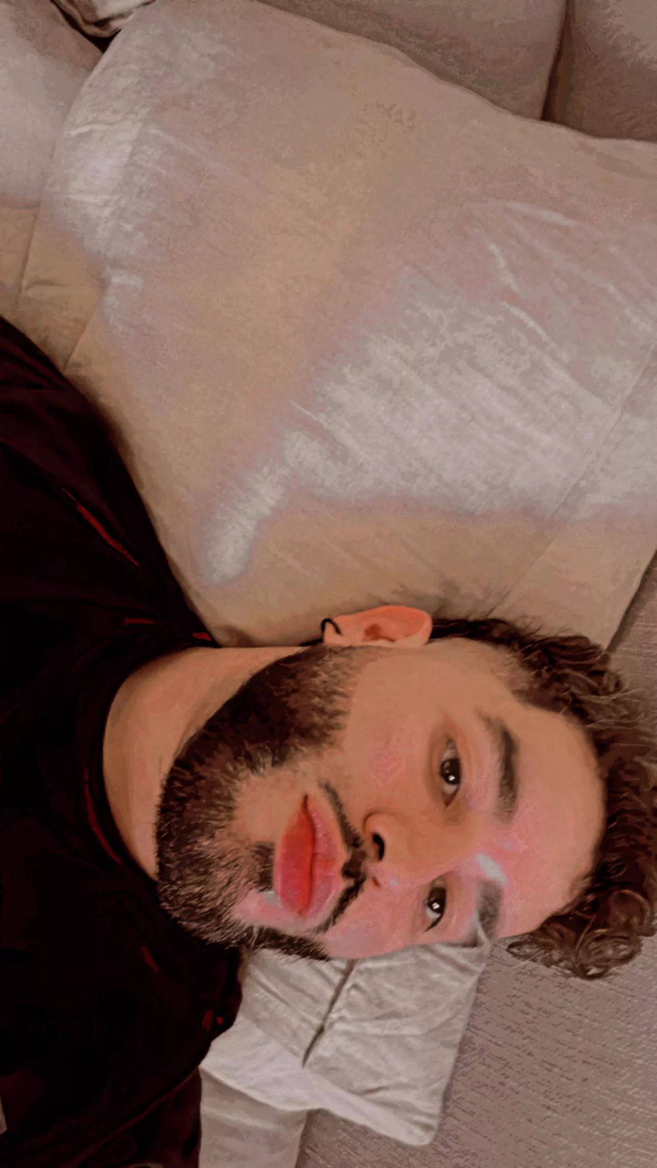 Someone play with me 🥺 posted by Significant_Fudge461