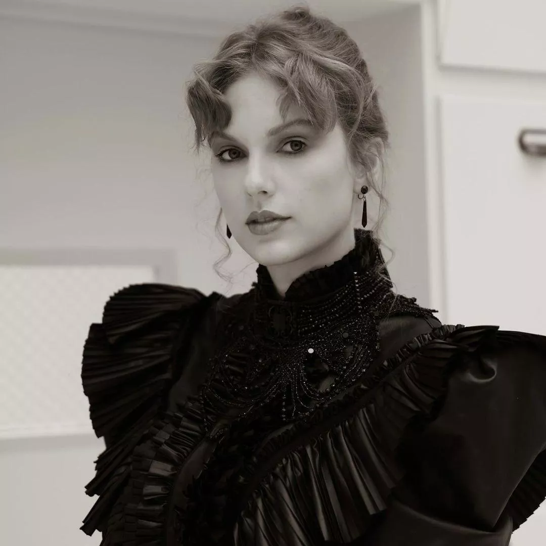 Taylor Swift  posted by ControlCAD