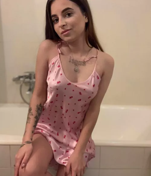 Think you can fit inside my ass? Perfect wife for u daddy by popularcaptaincy11