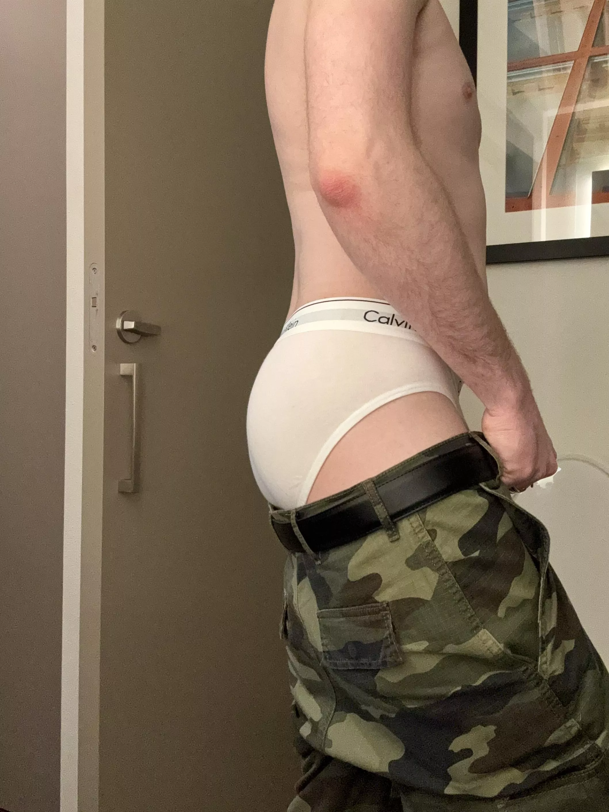 White briefs guy here 👋🏻 posted by brfboy