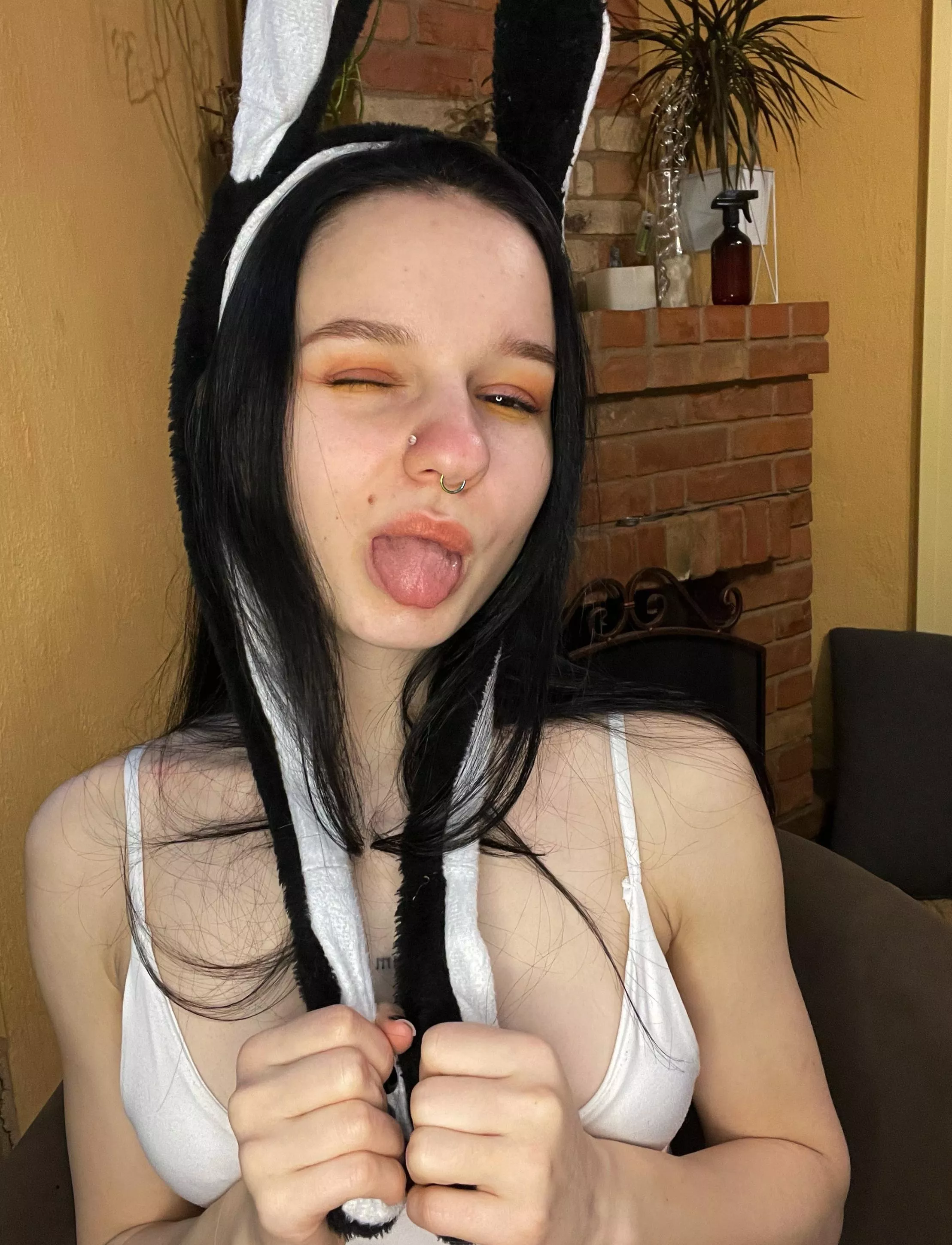 Who likes a mischievous mood posted by Fallingwrath351