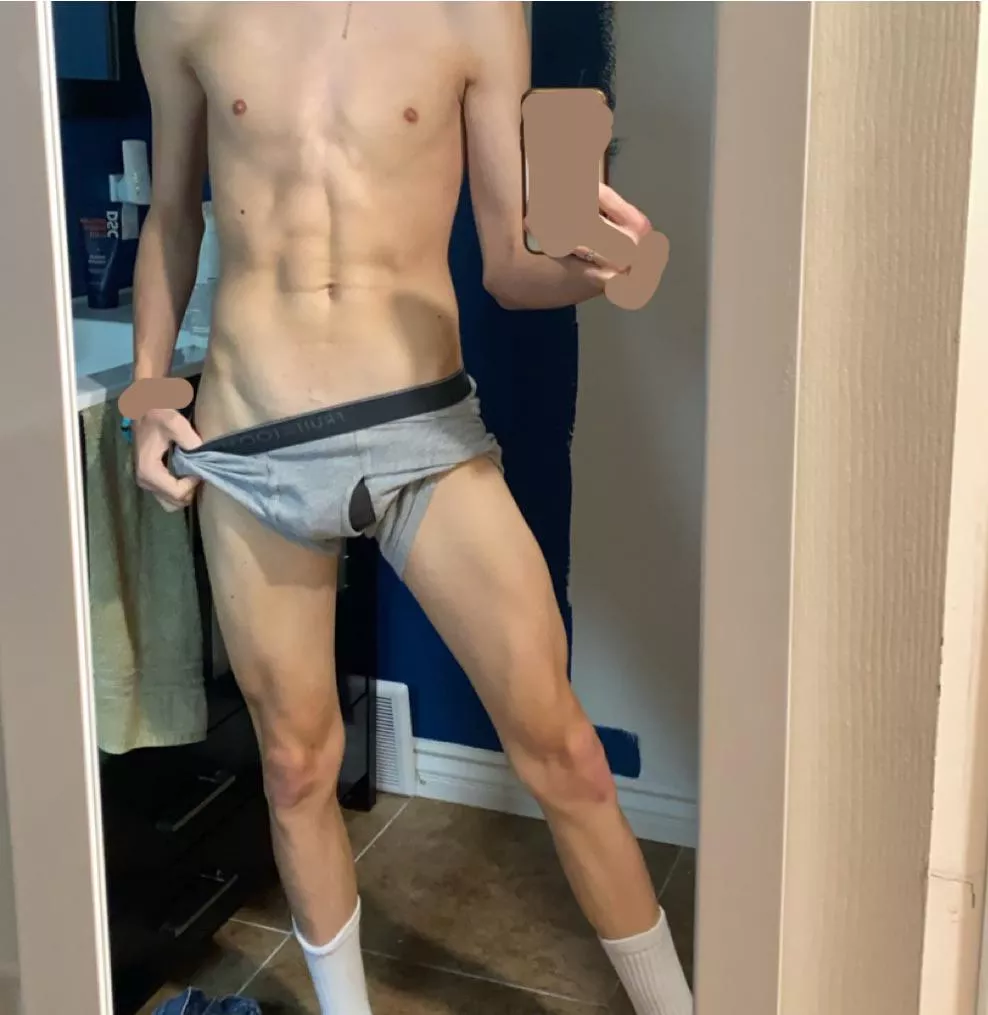 Yall like fully shaved boys? ☺️ posted by 400twigs