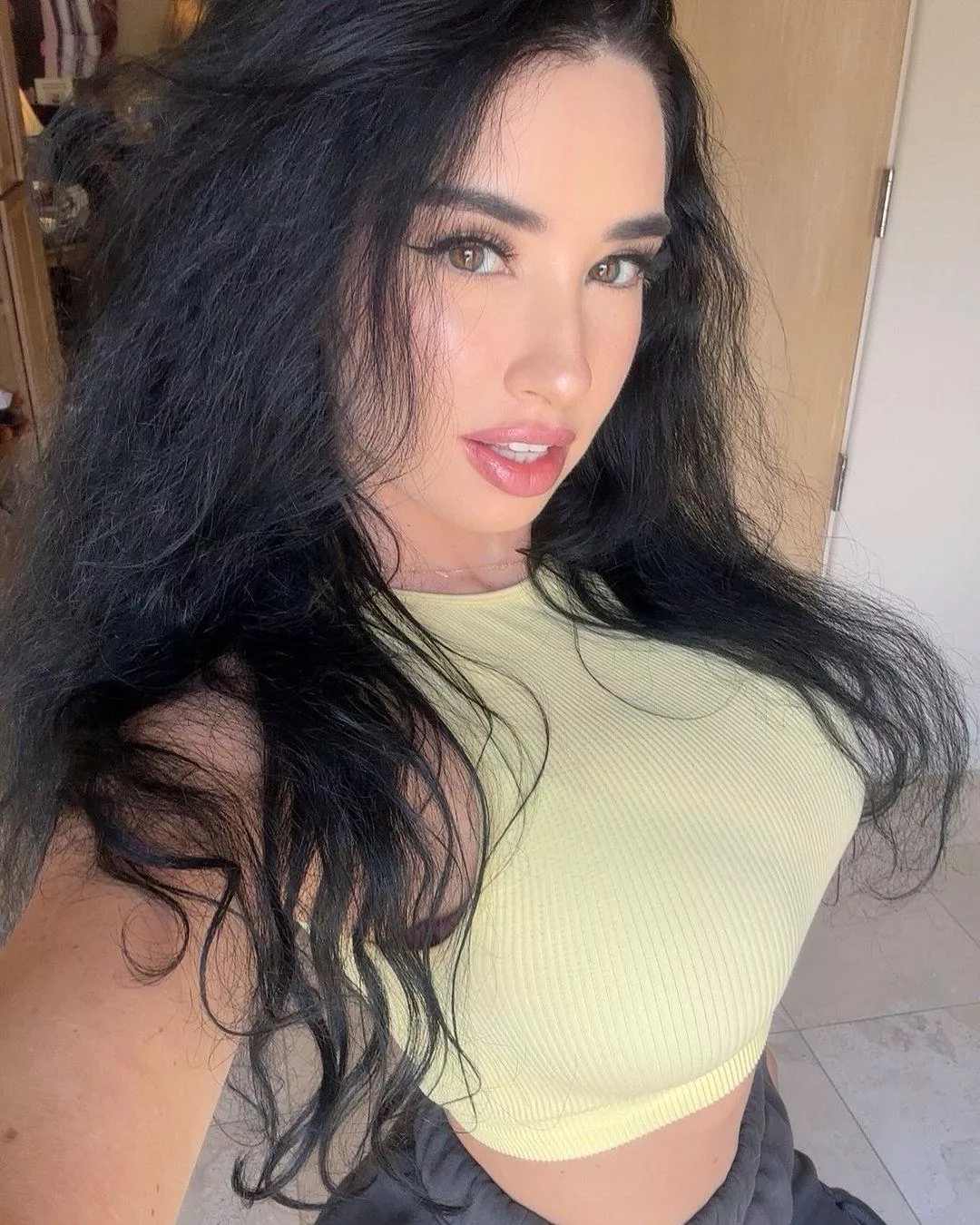 Yellow Top posted by Plastic_Librarian_12