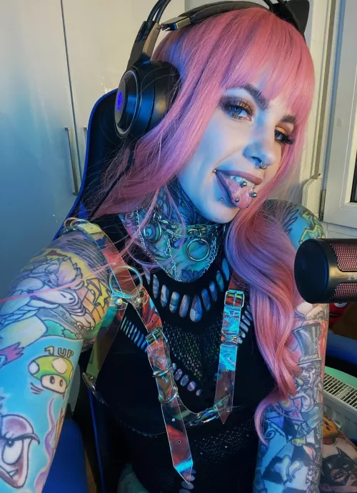 90% of guys here can't beat me in Rocket League and I can bet on it ;) by Dani_tattooed_hottie