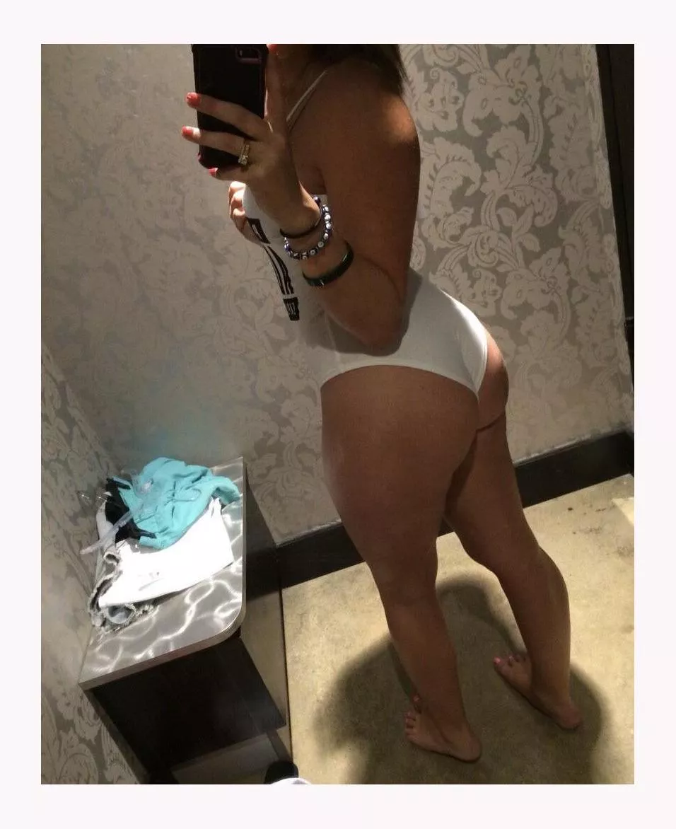 Booty tains(f) posted by CrewSilver1109