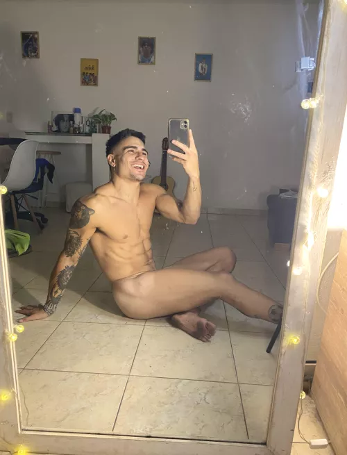 Bottom for me by OliverKinggxoxo