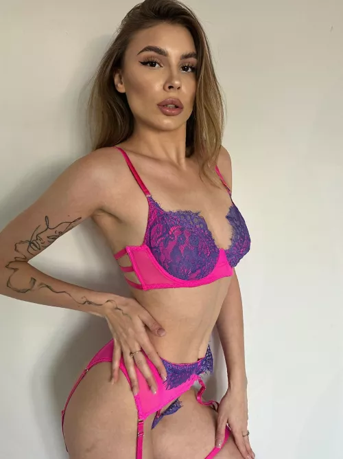 Come to kiss my nipples :) by buyrun