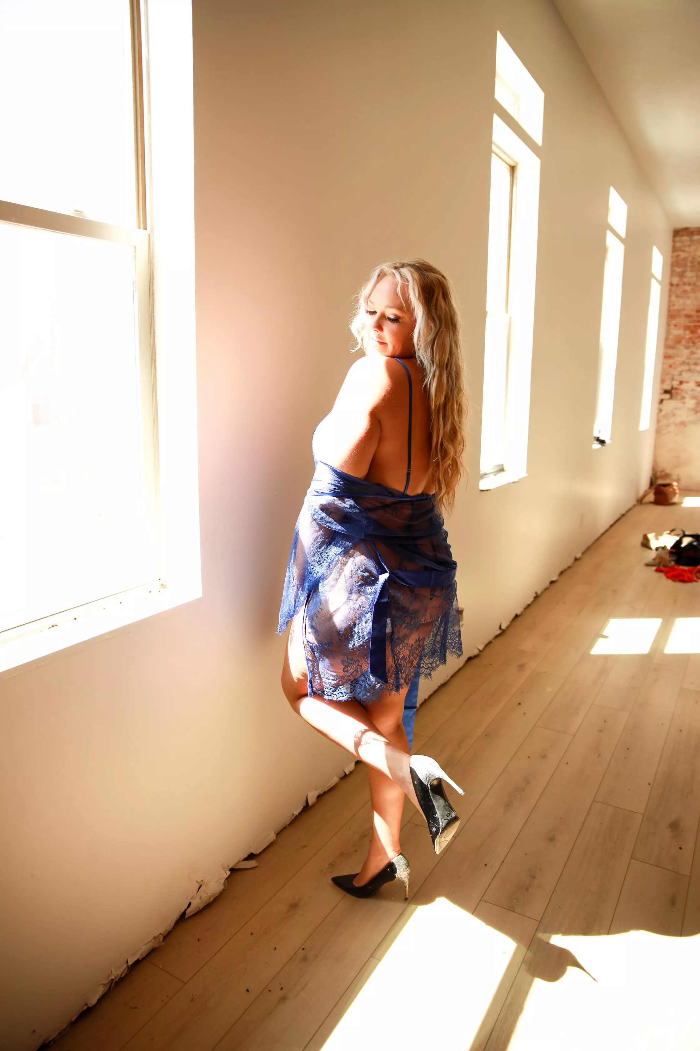 Comment below if you would join me♥️ posted by Femalefarmerrancher