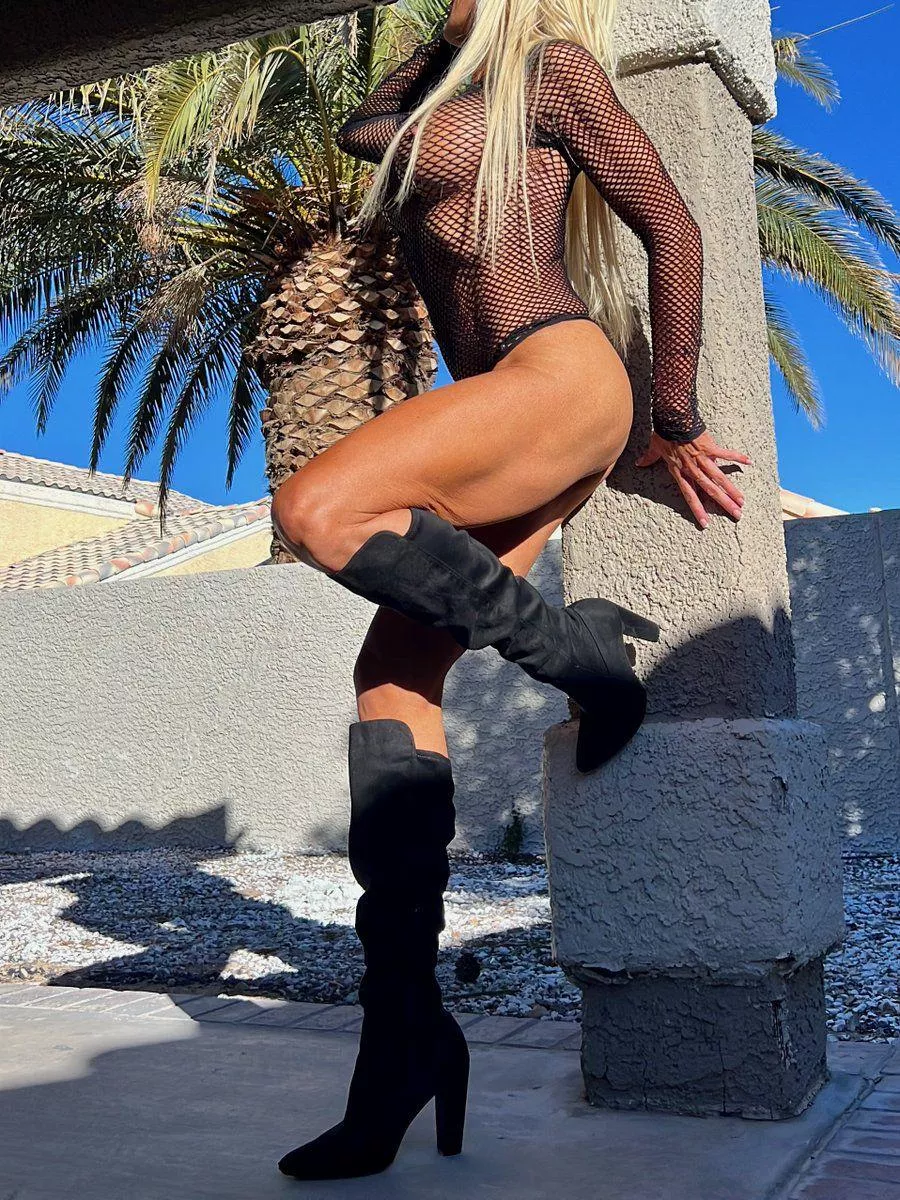 Doing a little photoshoot before practice. If only my students knew what I was up to ... posted by CoachLoni