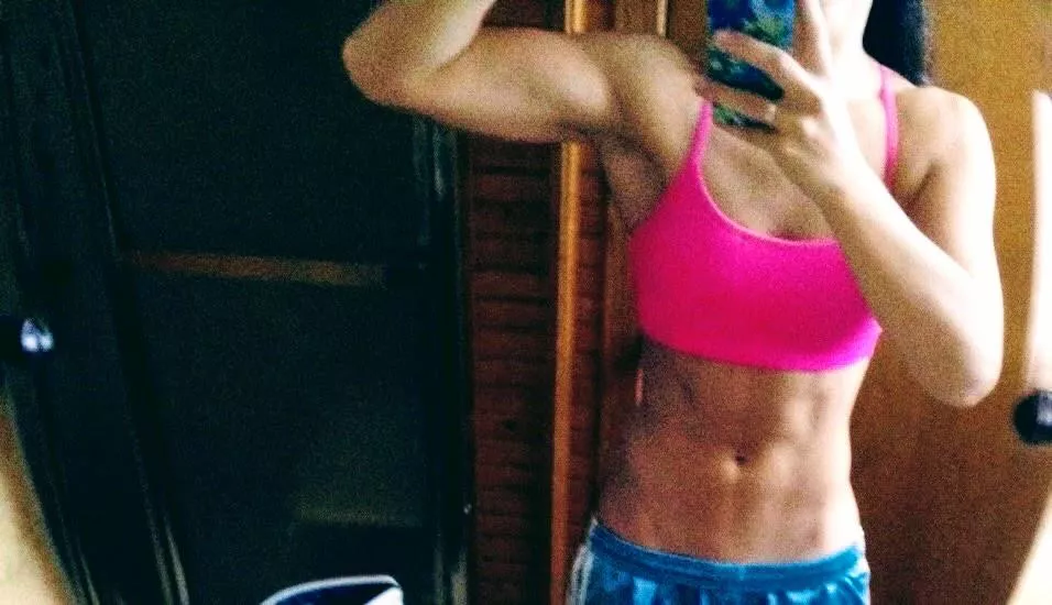 Getting pretty ripped 🔪 (f) posted by Sexlife7