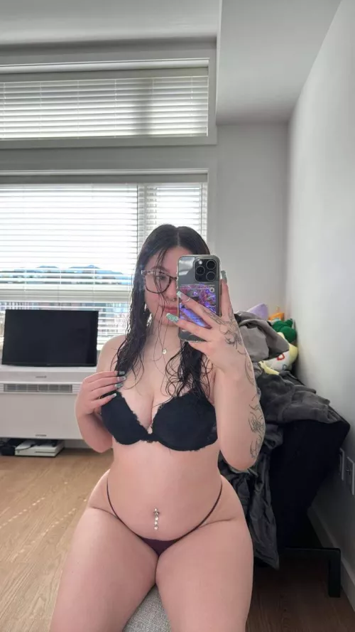 Going to the beach like this hope you like it by Marlowe_Frank