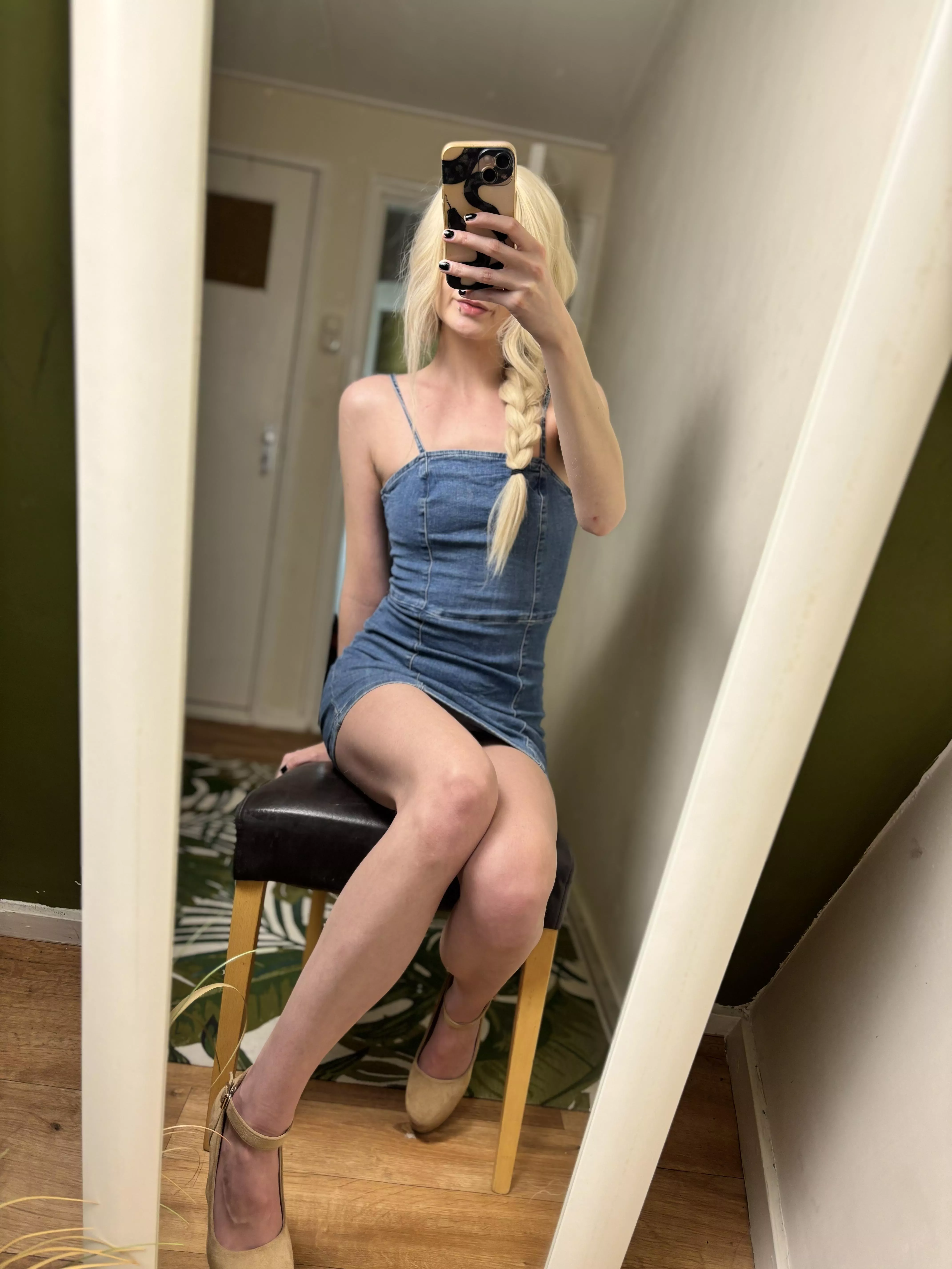 Happy weekend  posted by LanaPeaches__