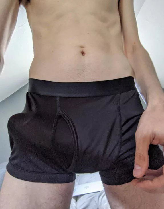 Hard from checking out all your bulges posted by darienswords