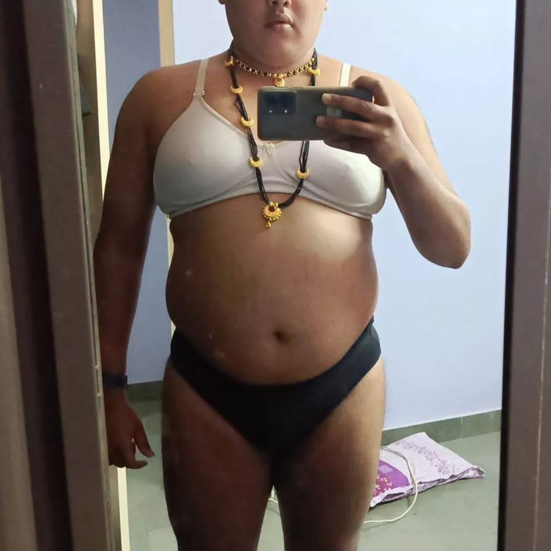 How am I looking 🤭 HMU posted by vibhaj13