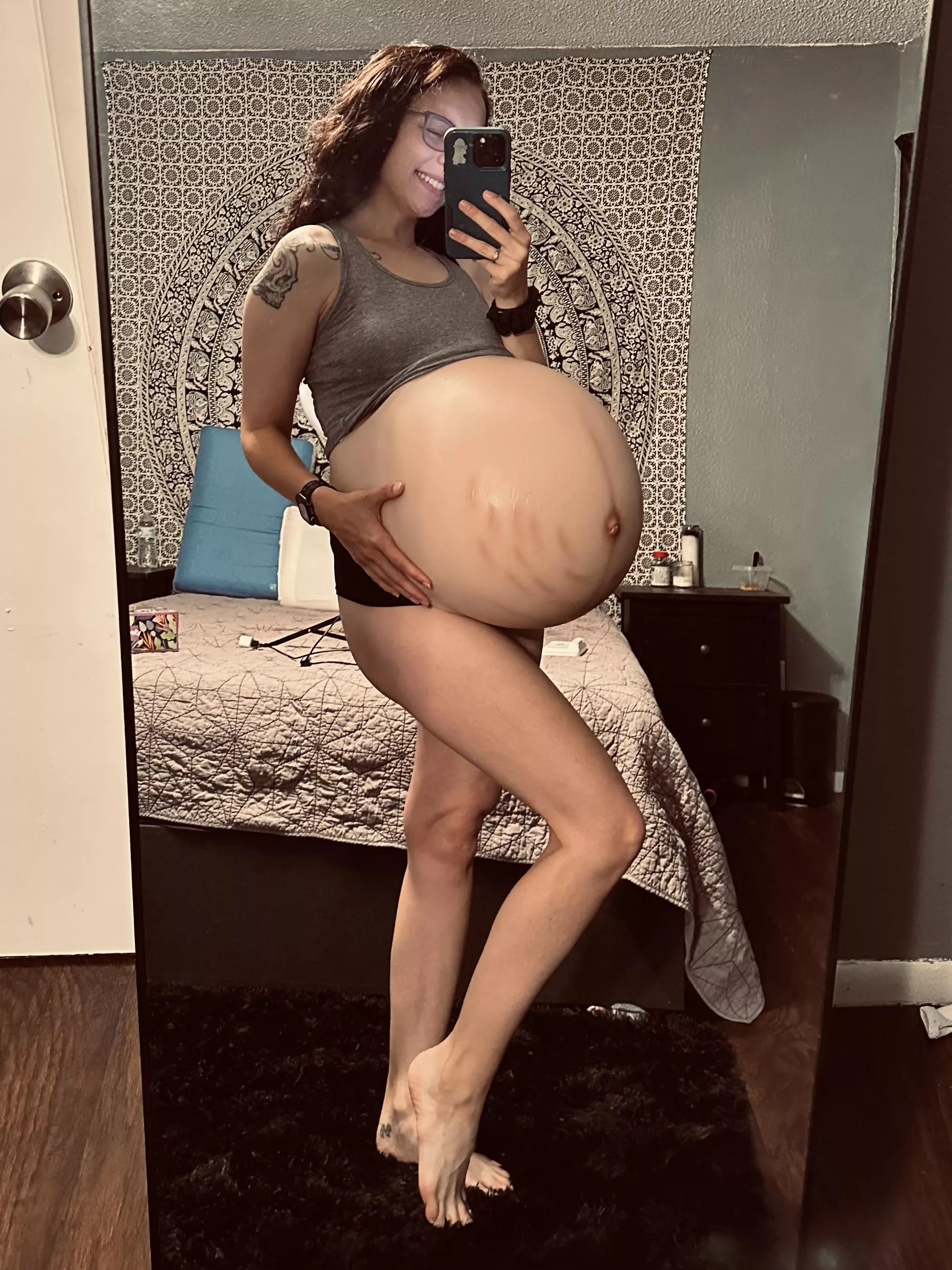 I don’t know how I can keep caring this big belly posted by smuttyfantasy