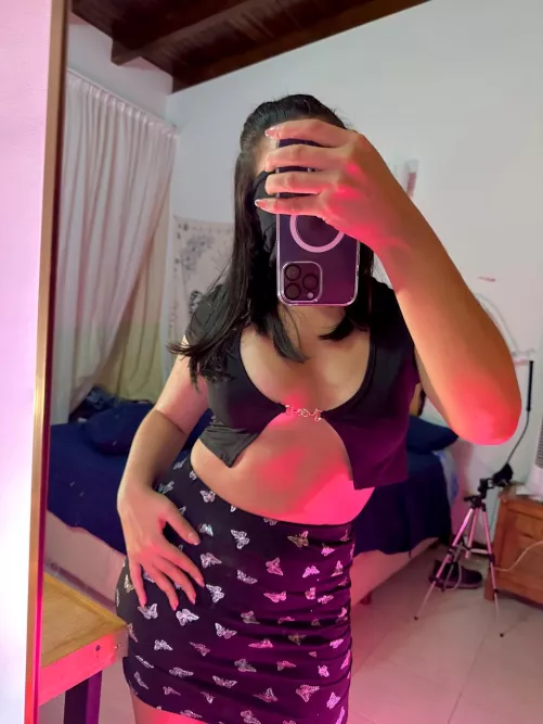 I don't know if I should go shopping wearing this by Misspinky_babe