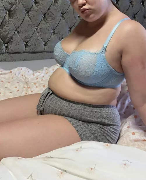 I feel massive 😍 by AbaloneConscious7035