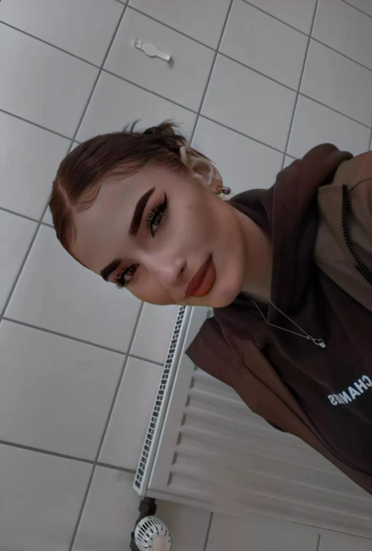 I wanna taste some alphas from taken women hit me up baby  posted by ValentinaGoddesss