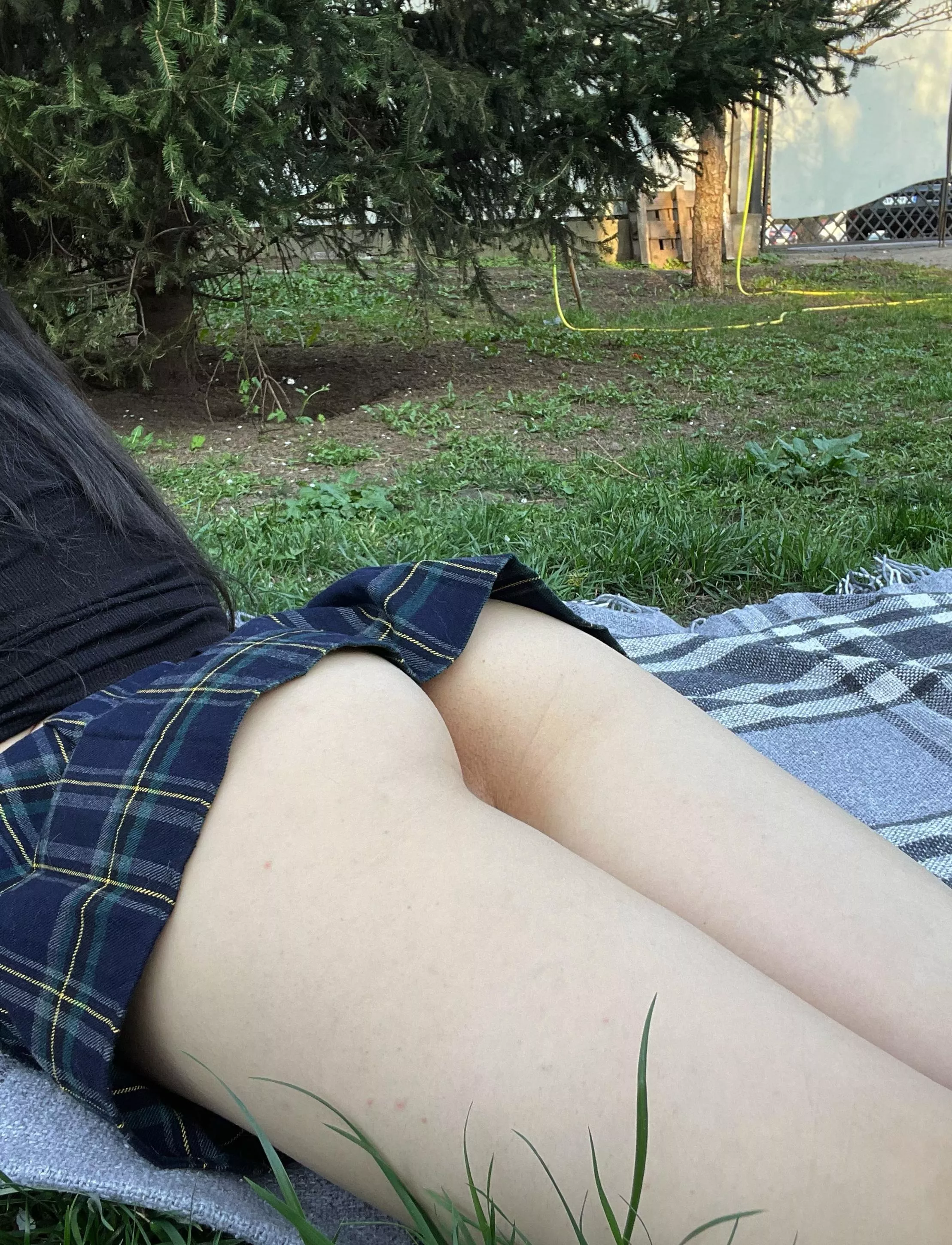 I'm trying to see how many guys will stop to look at my ass. posted by Fallingwrath351