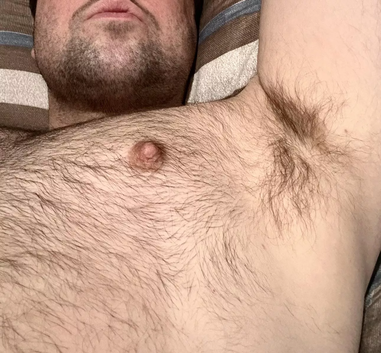 My armpit smells so good right now 🤤 posted by bjk0494