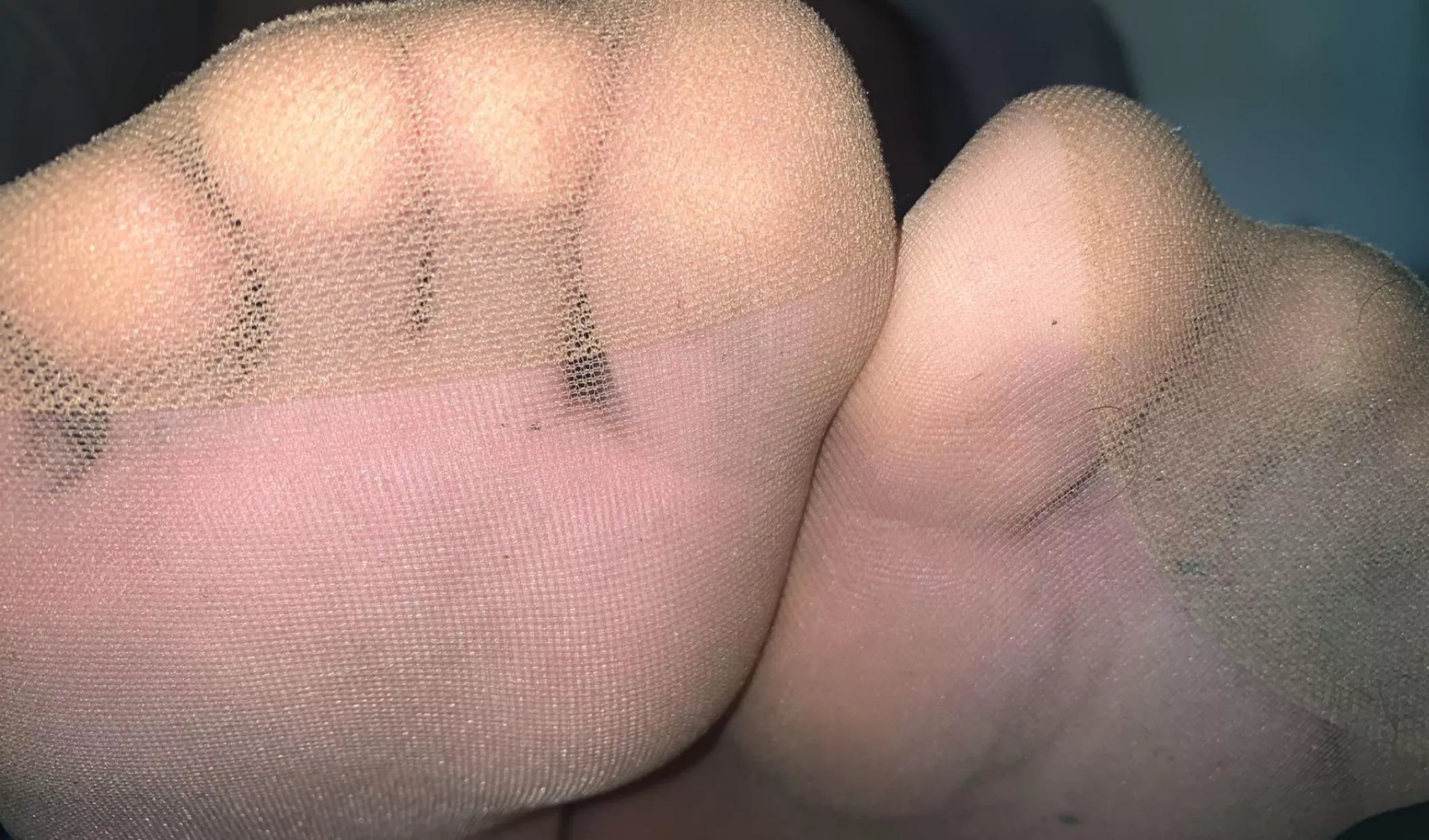 My stinky nylons need sniffed.. posted by sniffmysole