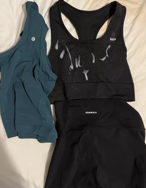 Nice big load onto my gym outfit  by Over-Maintenance739