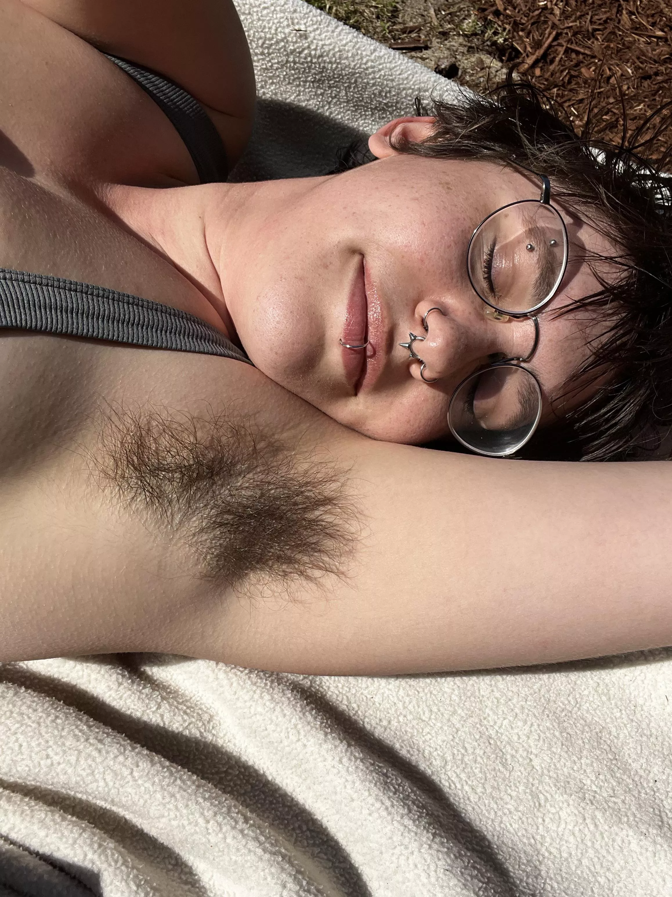 shamelessly hairy in front of 100s of strangers  posted by madi356