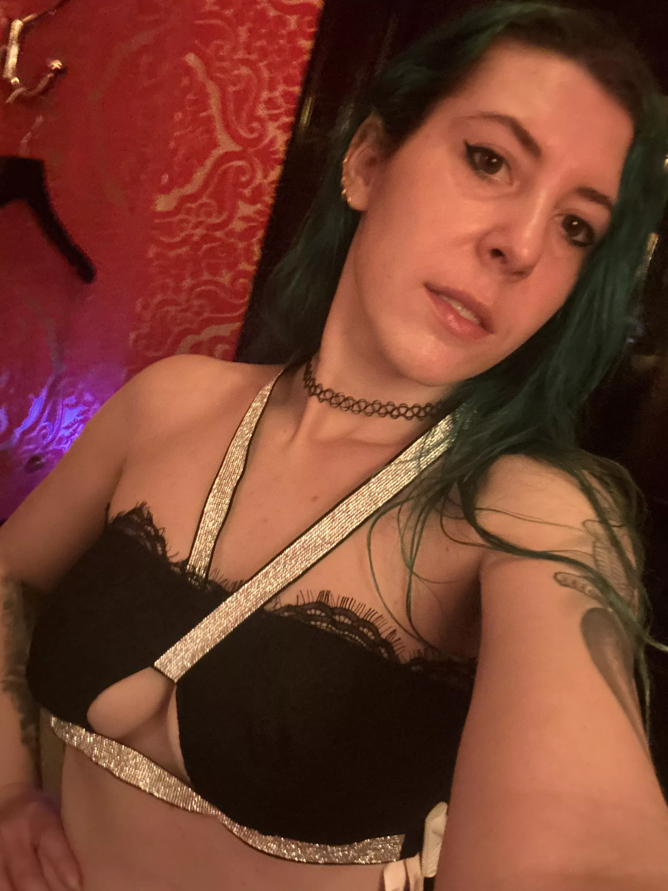 Sparkly underboob posted by sirenskiss3