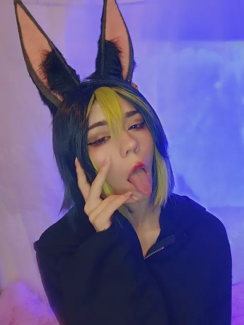 This cosplay is too cute to do ahegao by Vivernas