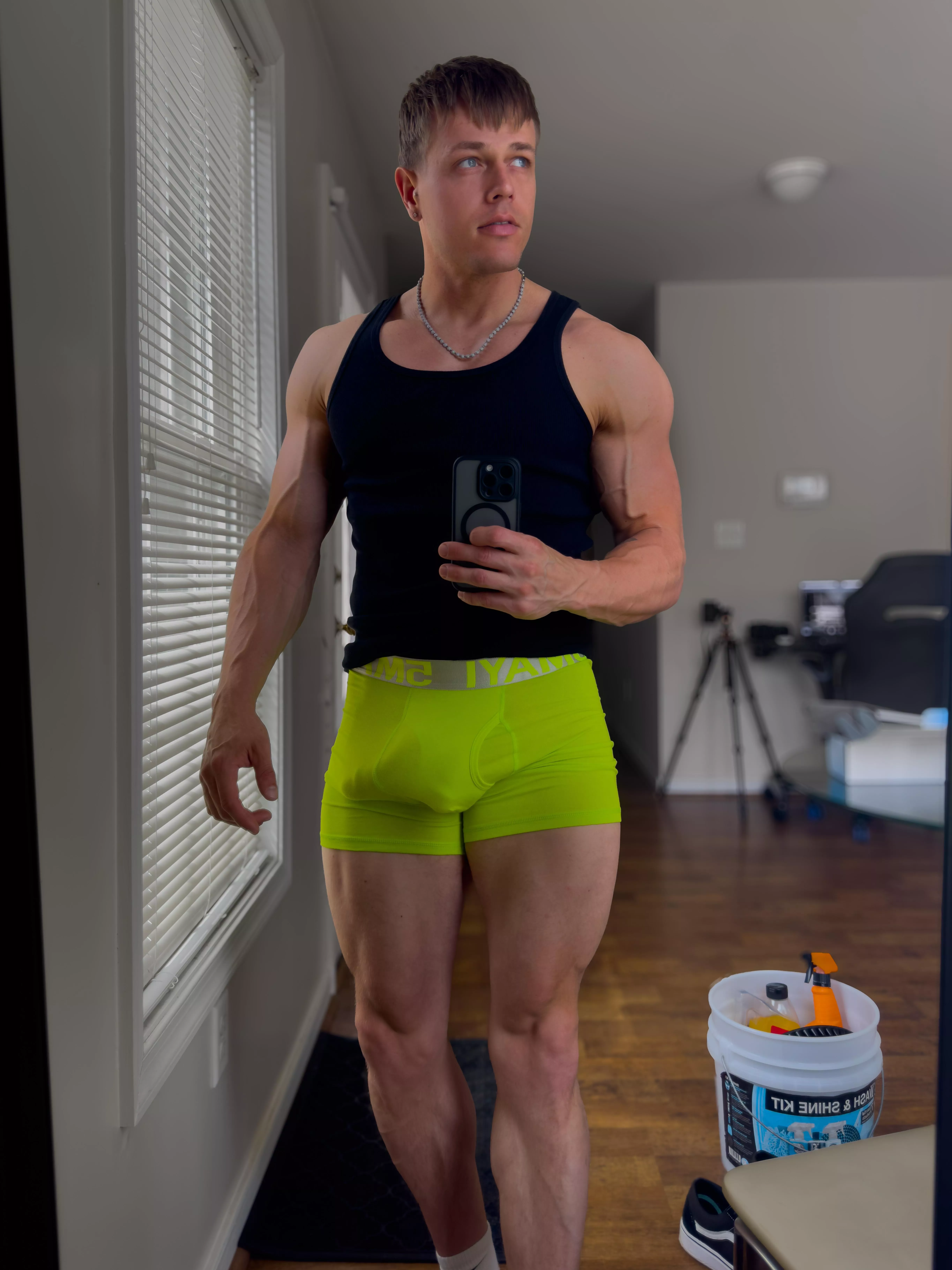 Want me to wash your car next 😜💚? posted by itslevilucky