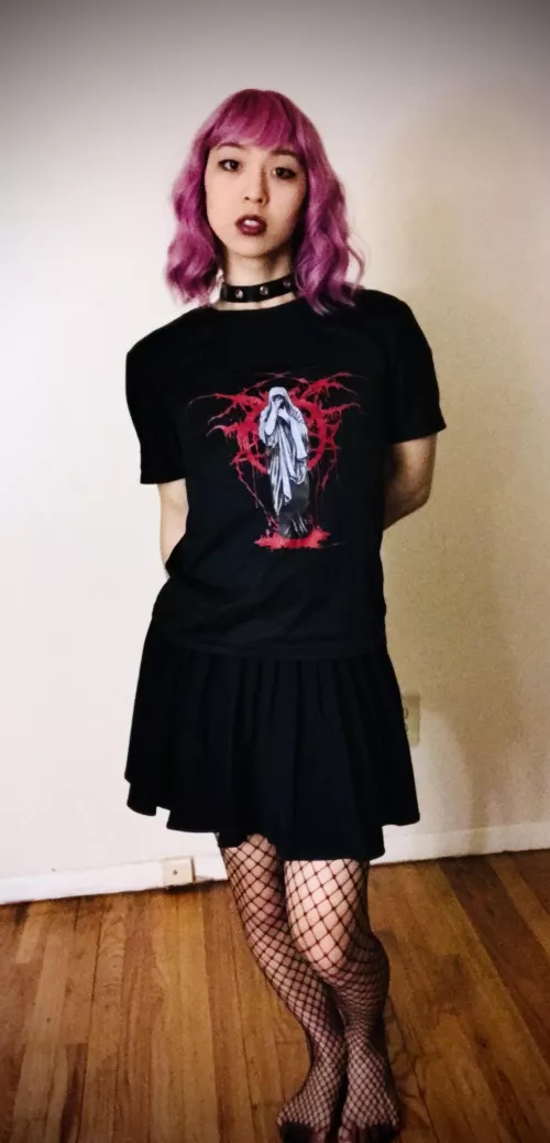 What’s the femboy equivalent of a big titty goth gf?  by Jessi_Kim_XOXO