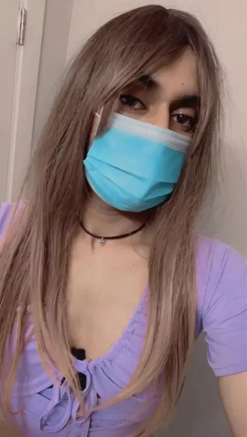 Why i do only feel like real self while dressed up? by Great_Morning9935