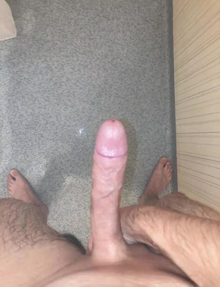 Woke up with such intense morning wood.I need to be milked.Would you sit on it or suck it?My ex girlfriend dumped me because i was too small posted by FarConfusion4061