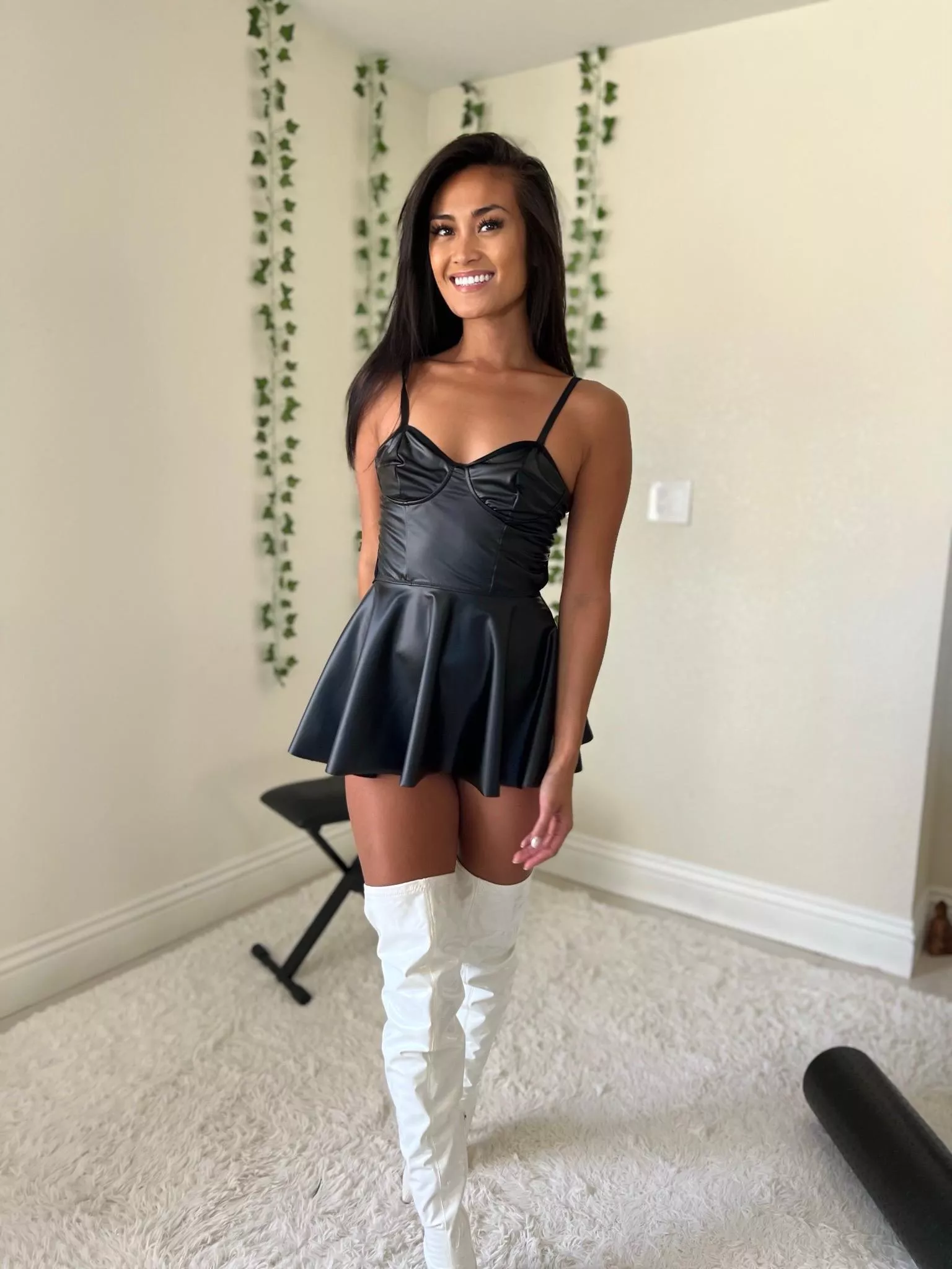 Would you breed my tiny body? posted by sunshinesinaxo