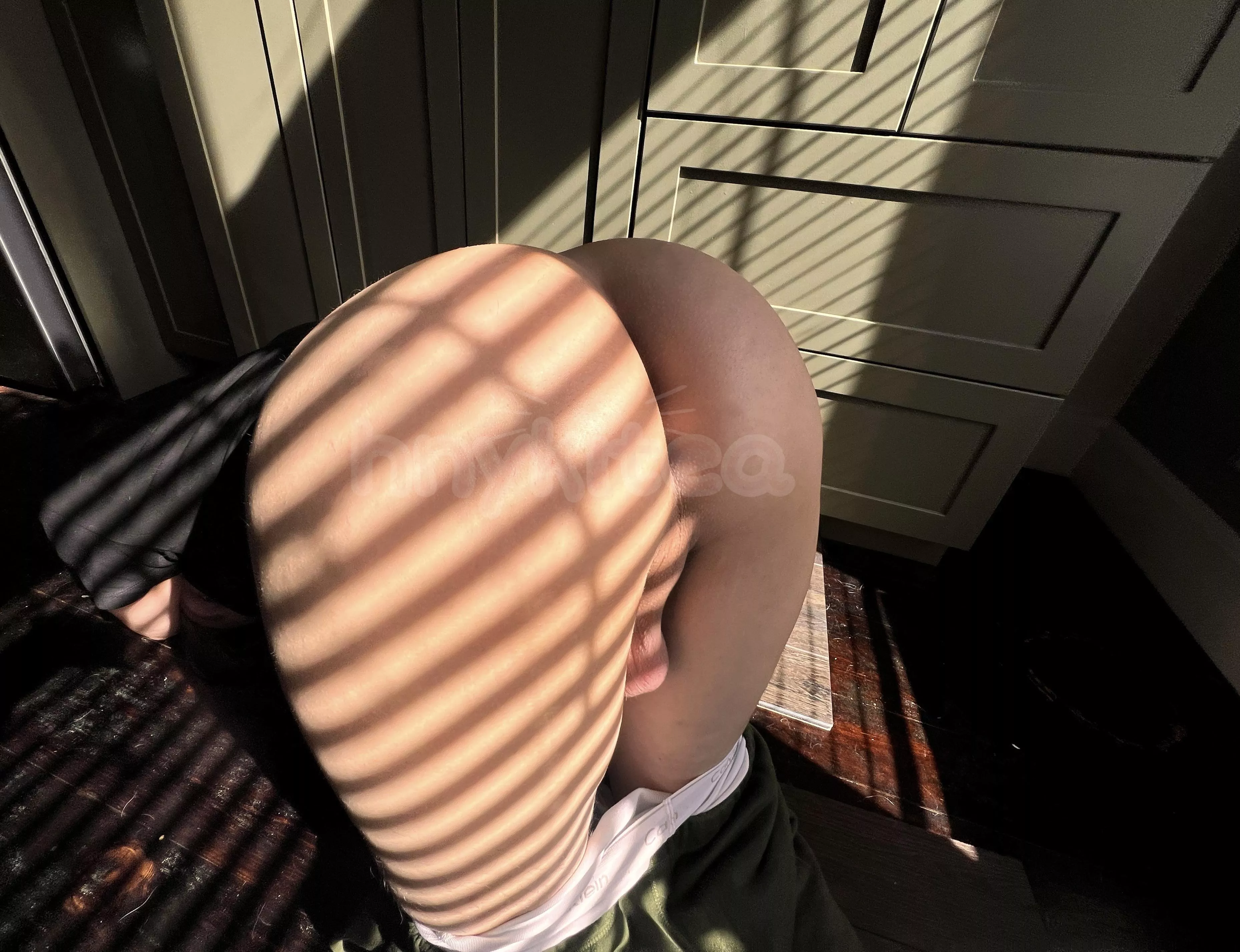 Would you still fuck me if you saw my cock?  posted by hnykitea