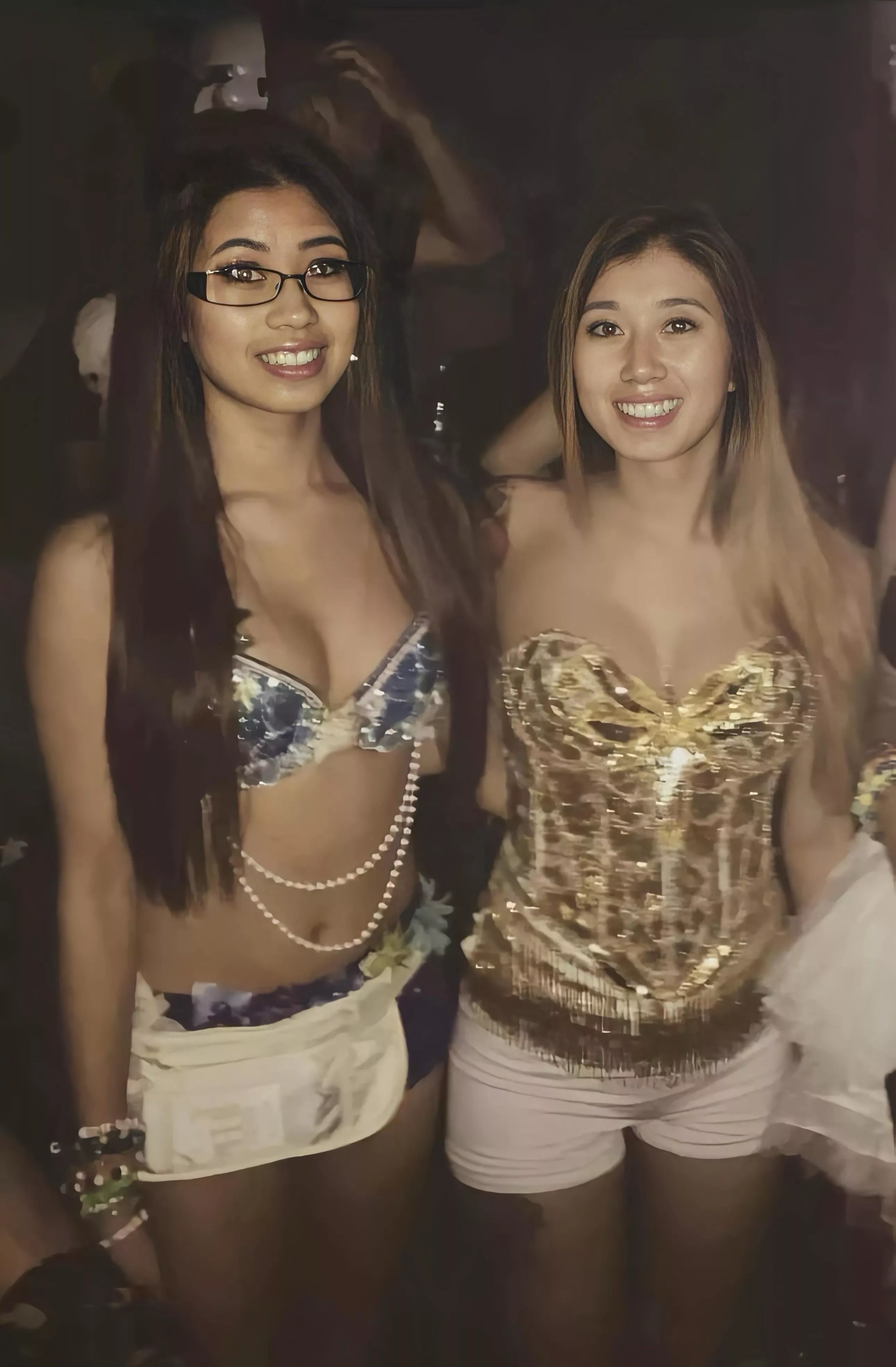 You taking home left or Right 🤔 posted by lovekristinalove