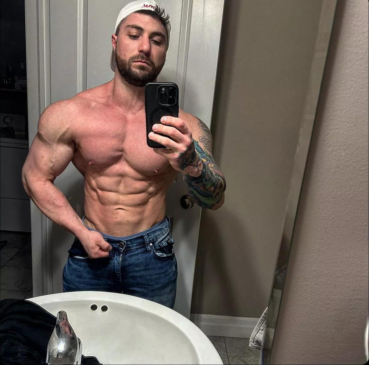 5 weeks left in my cut 😈 (m) posted by Averagejoe_fit