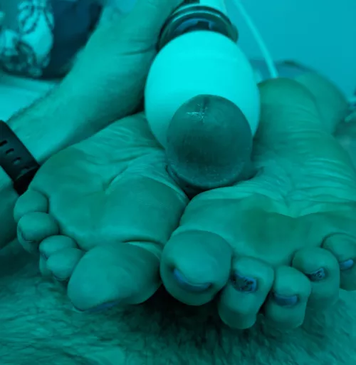 About to explode! by CandieFxxt