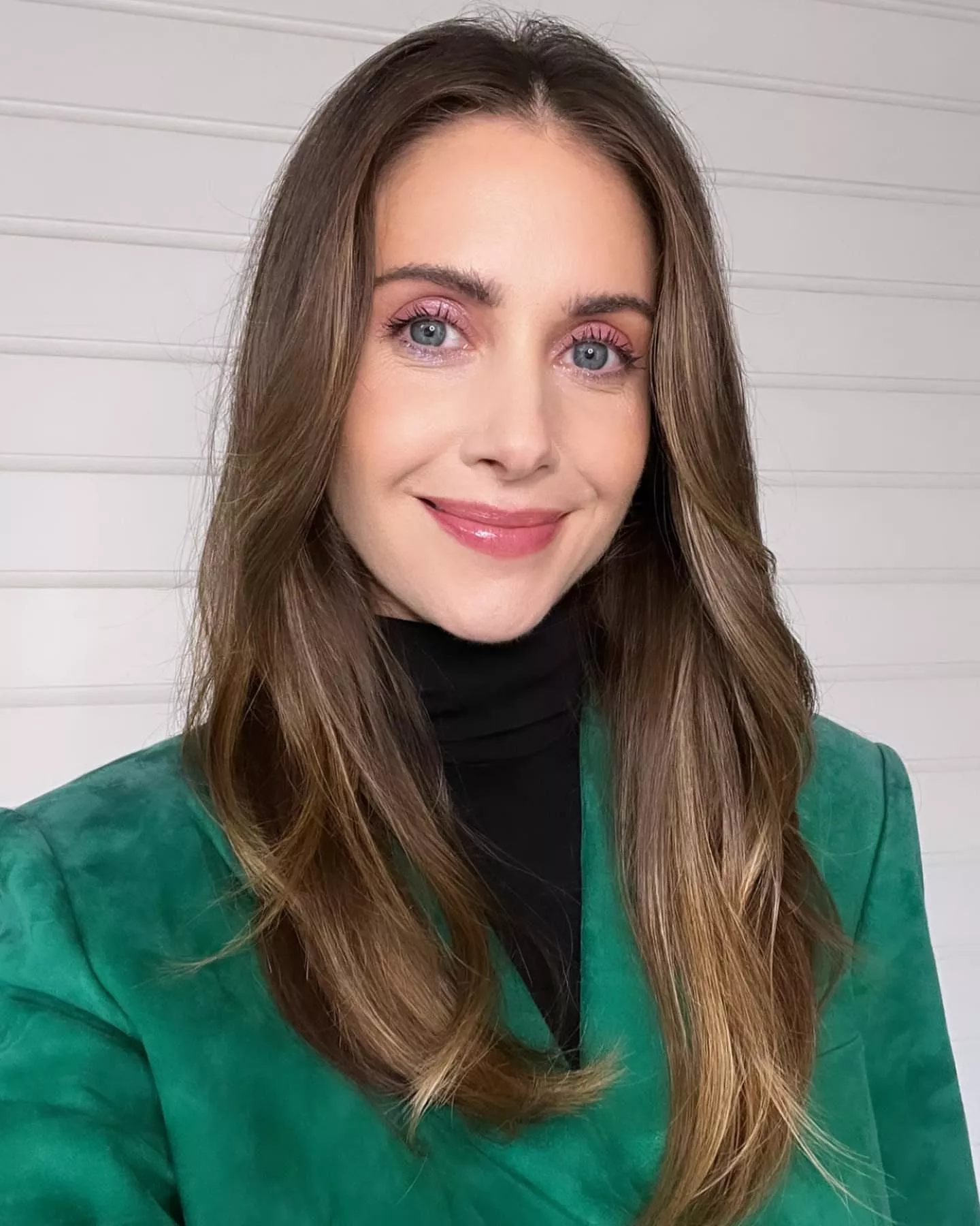 Alison Brie posted by ViRuZ17k