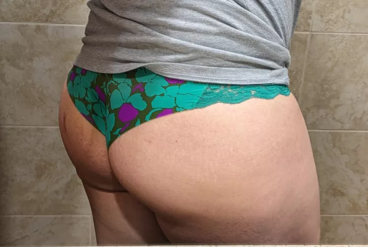 Auden cheekies  by slapchop_lobotomy