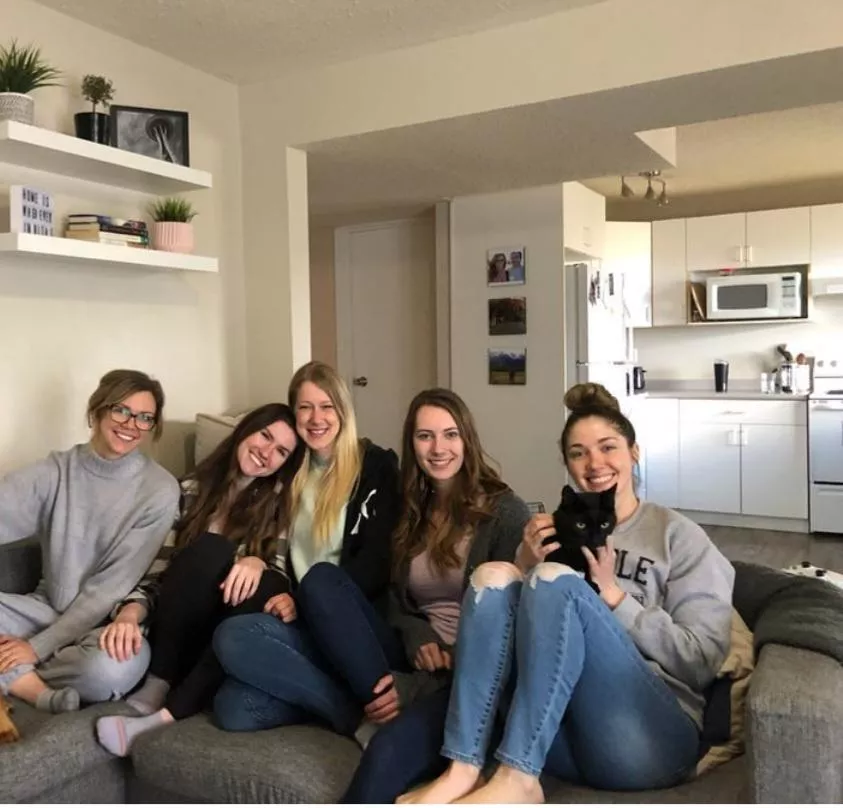 Casual Chill Saturday  posted by Dizzy-Tangerine-4065