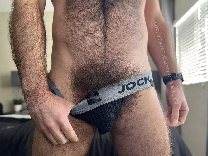 Do you like my big thick bush? by Otter_85