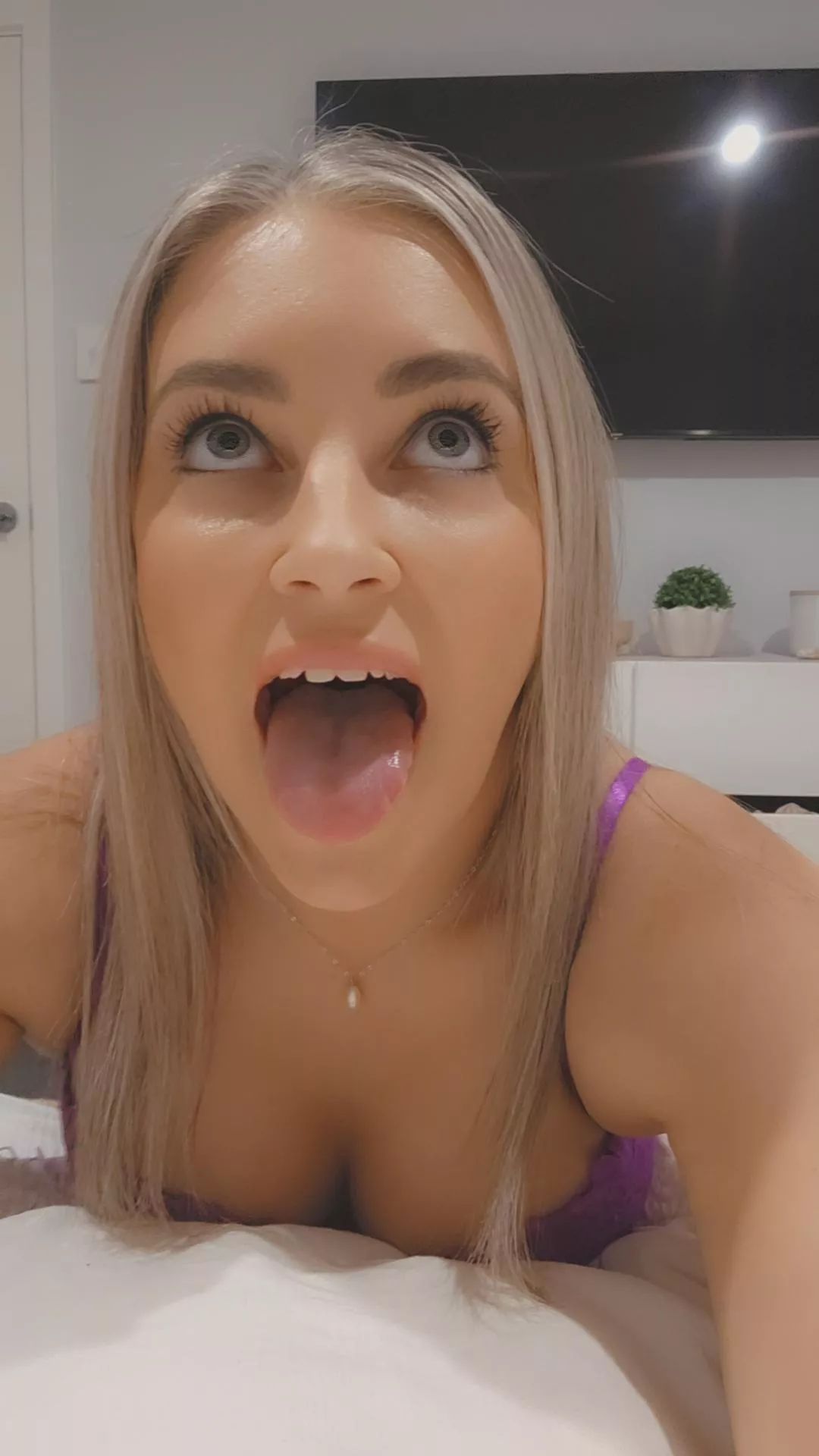 don't make mummy beg for the batter ;) posted by Petite-Goddess69