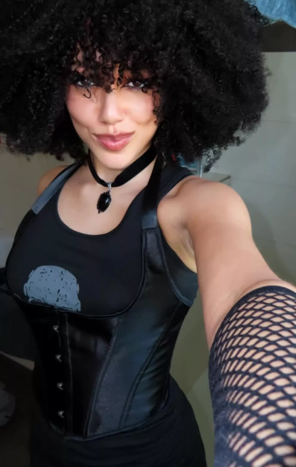 Embracing natural beauty posted by Samiraxoxodarky