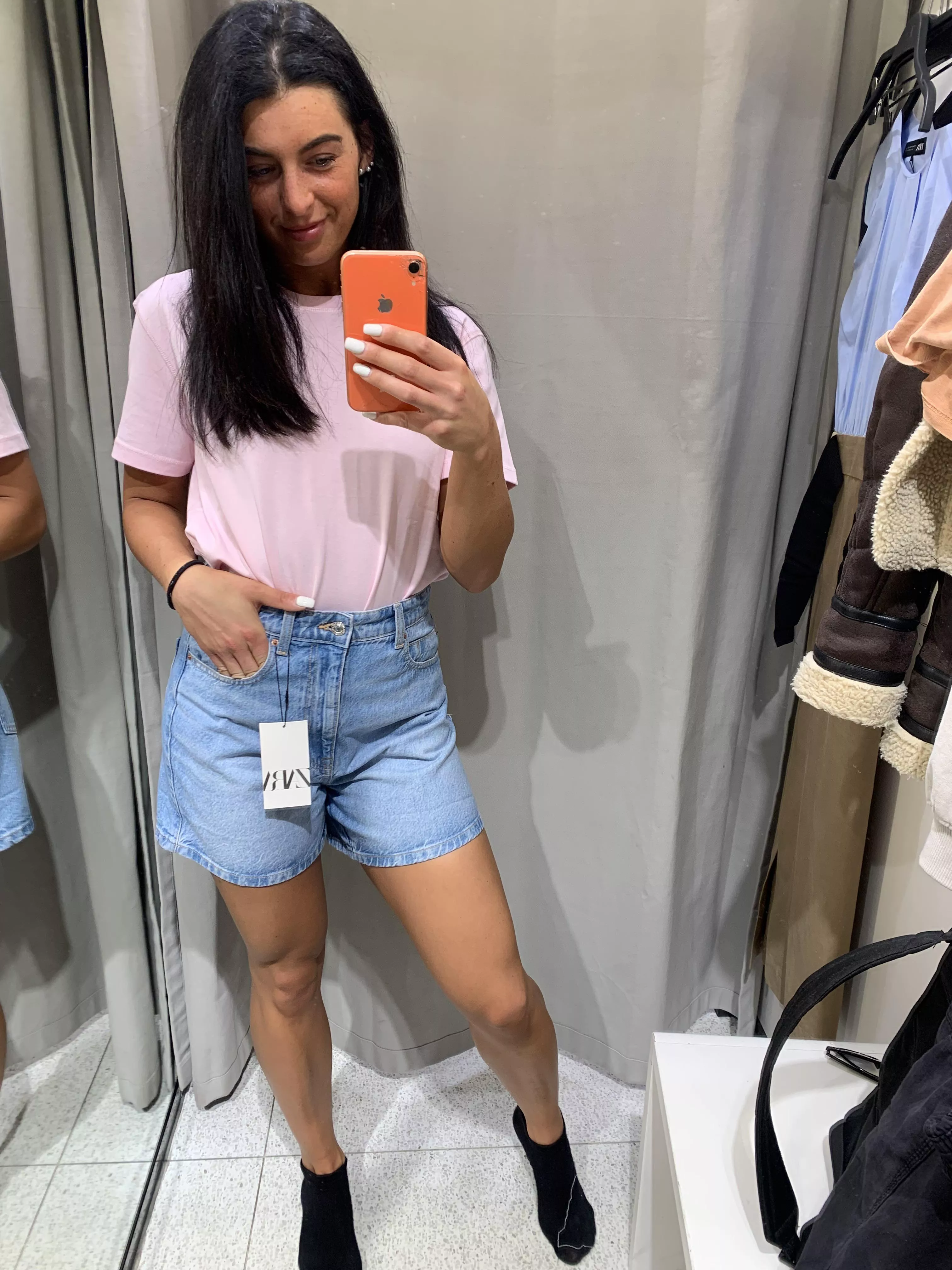 Feel pretty  posted by lovelybeautyx