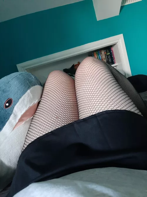 Fishnets are so cute by Squigll