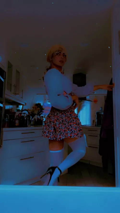 Hiiiii by SnooChickens8963