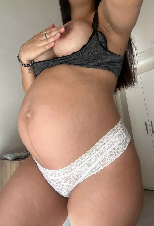 How many times would you fuck a pregnant woman?🥵🔥 by Agatha_k